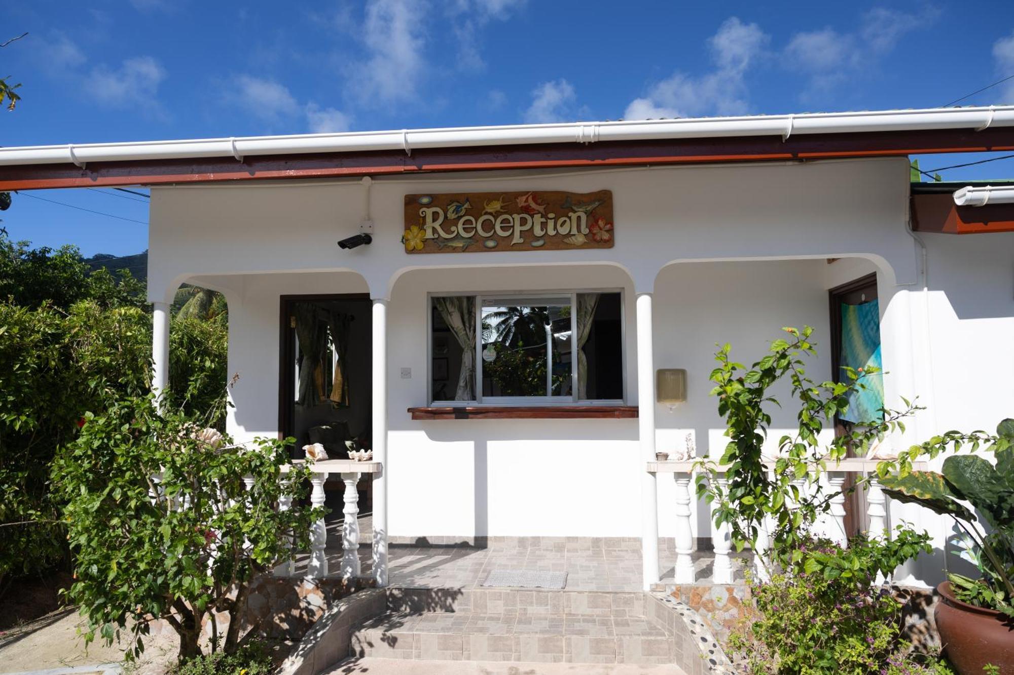 Pension Hibiscus Ла-Диг Экстерьер фото