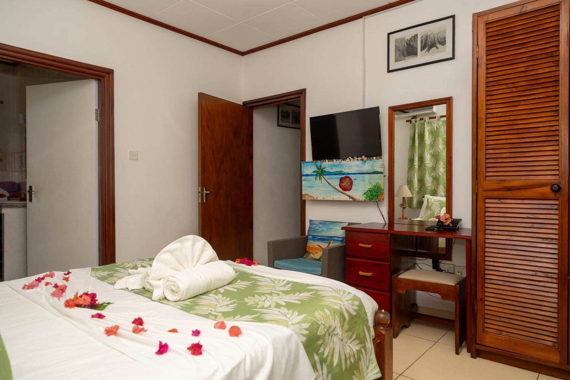 Pension Hibiscus Ла-Диг Экстерьер фото